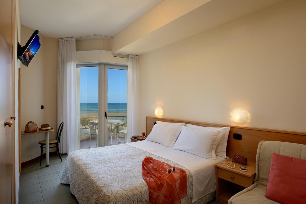 Hotel Nuovo Diana 세니갈리아 외부 사진
