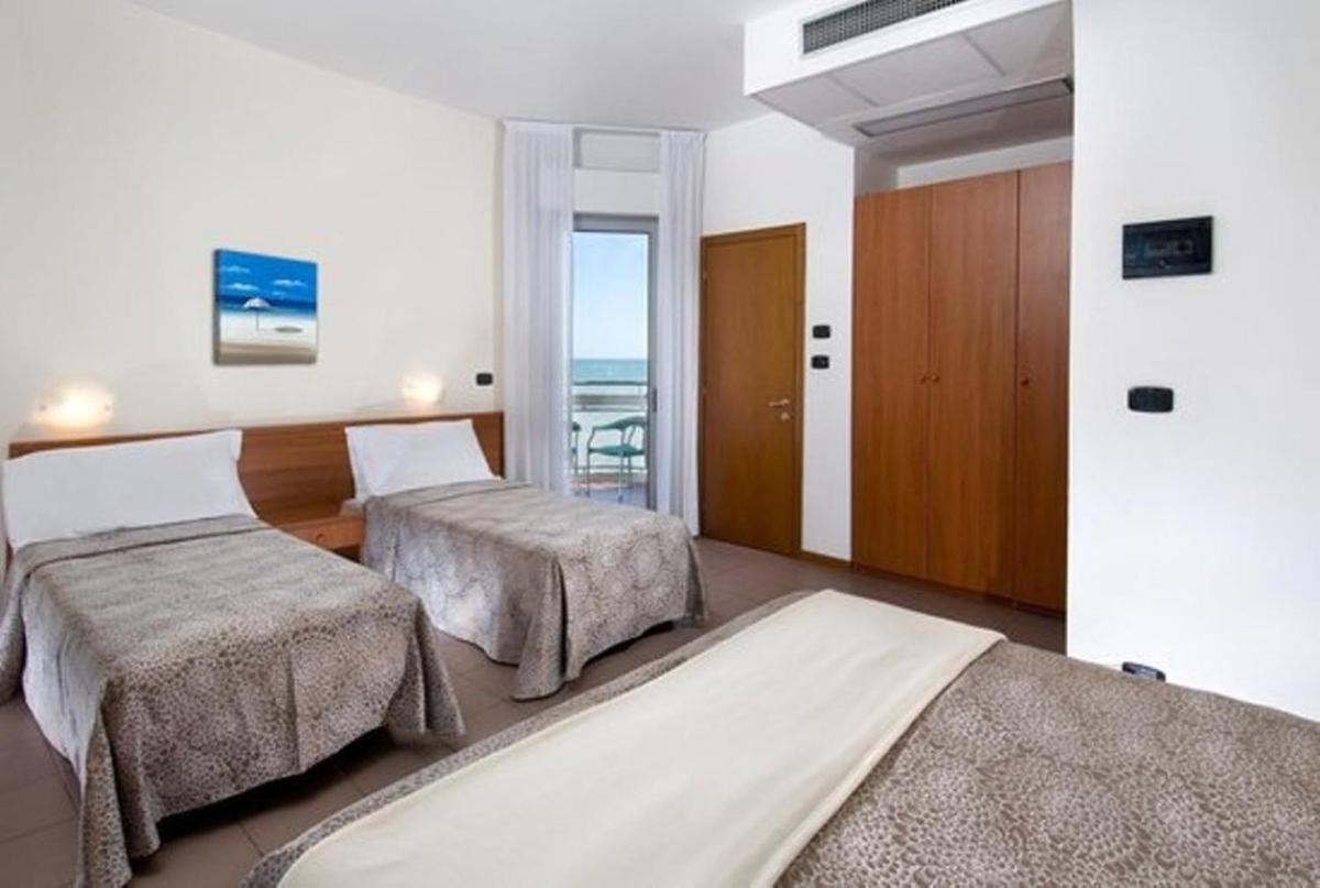 Hotel Nuovo Diana 세니갈리아 외부 사진